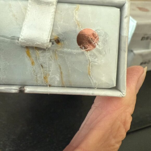 LA PREDIRE PRESTIGE LIPSTICK! - Picture 4 of 5